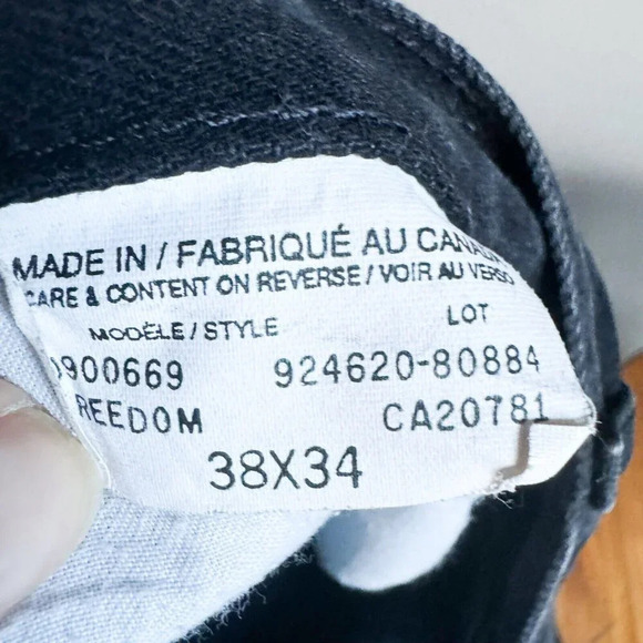 Vintage Tommy Hilfige Balck Wash Relaxed Fit Jeans 38x34 - Picture 6 of 6